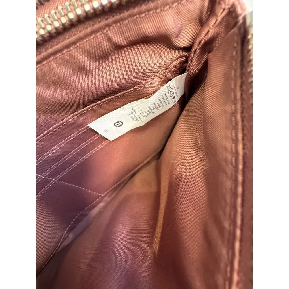 Lululemon Now and Always Pouch - Picture 9 of 15